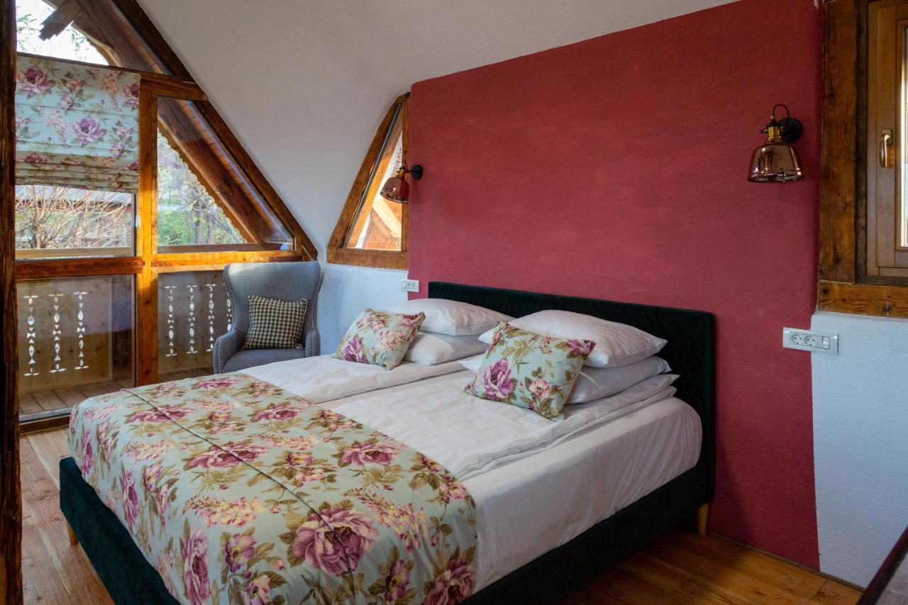 Casele Cu Stuf B&B Haus Ulrike Sălicea Eksteriør billede
