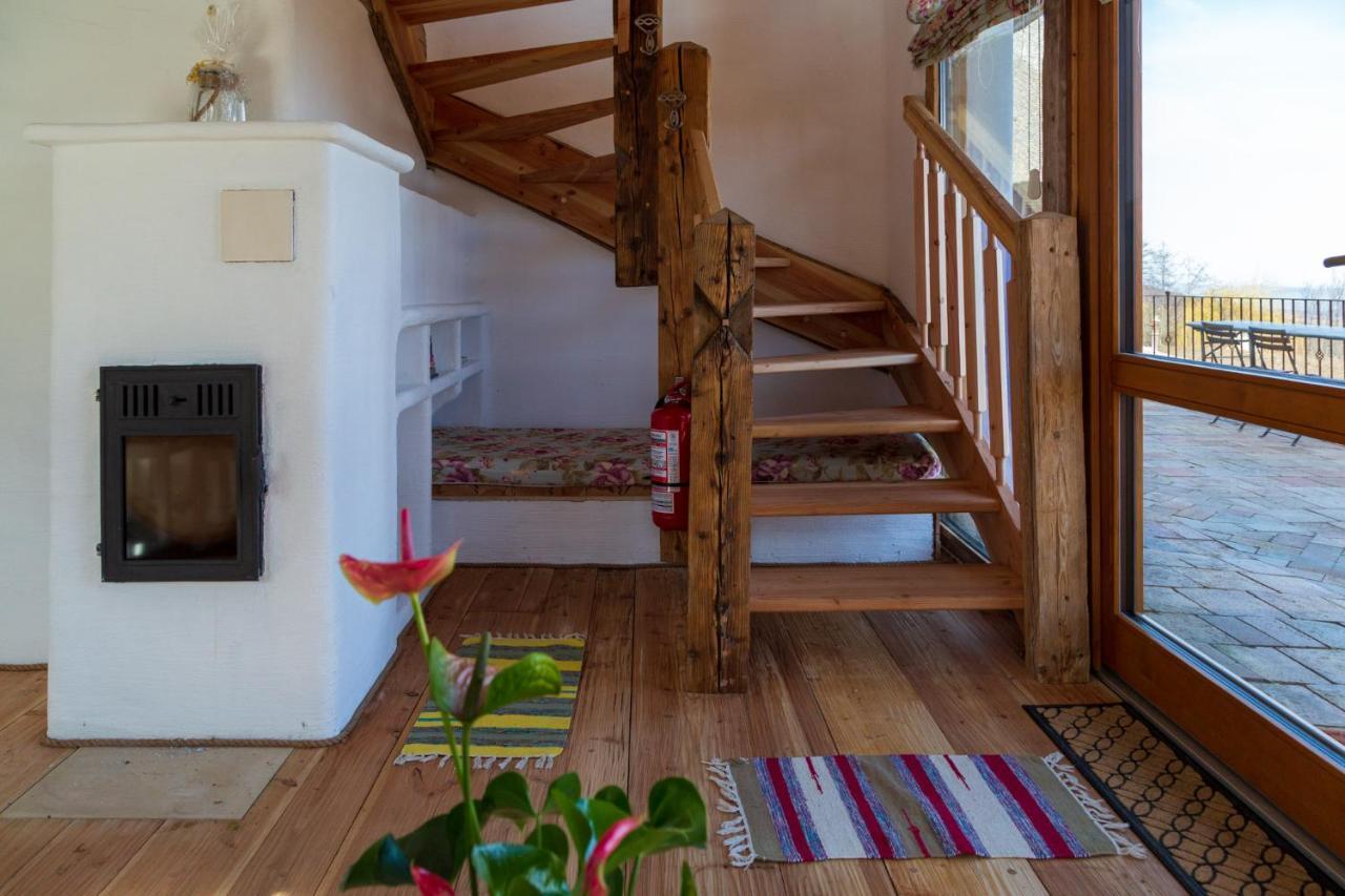 Casele Cu Stuf B&B Haus Ulrike Sălicea Eksteriør billede