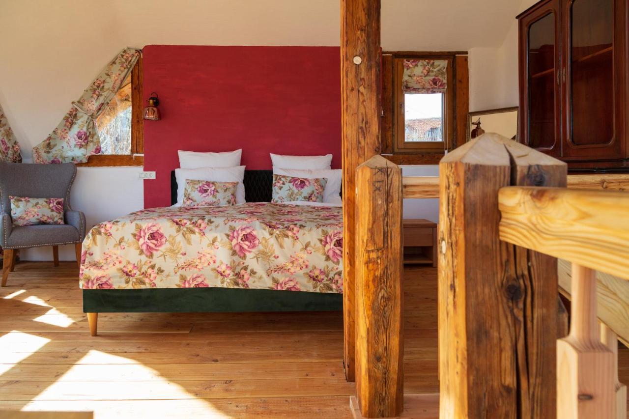 Casele Cu Stuf B&B Haus Ulrike Sălicea Eksteriør billede