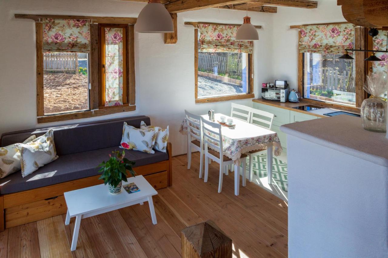 Casele Cu Stuf B&B Haus Ulrike Sălicea Eksteriør billede